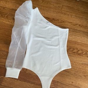 Puff sleeve bodysuit